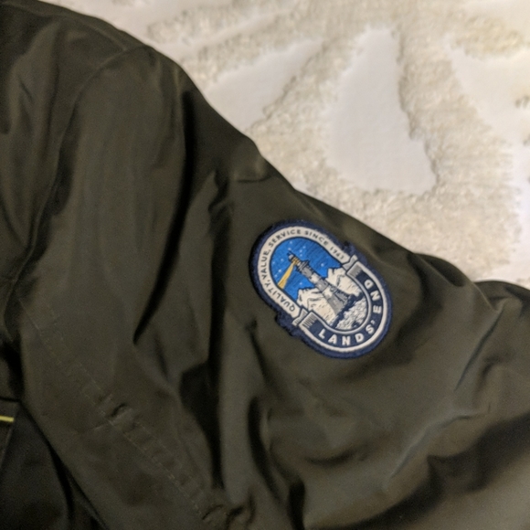 Lands End Coat - Picture 3 of 9